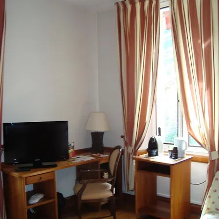 Hotell Grand De France 3*